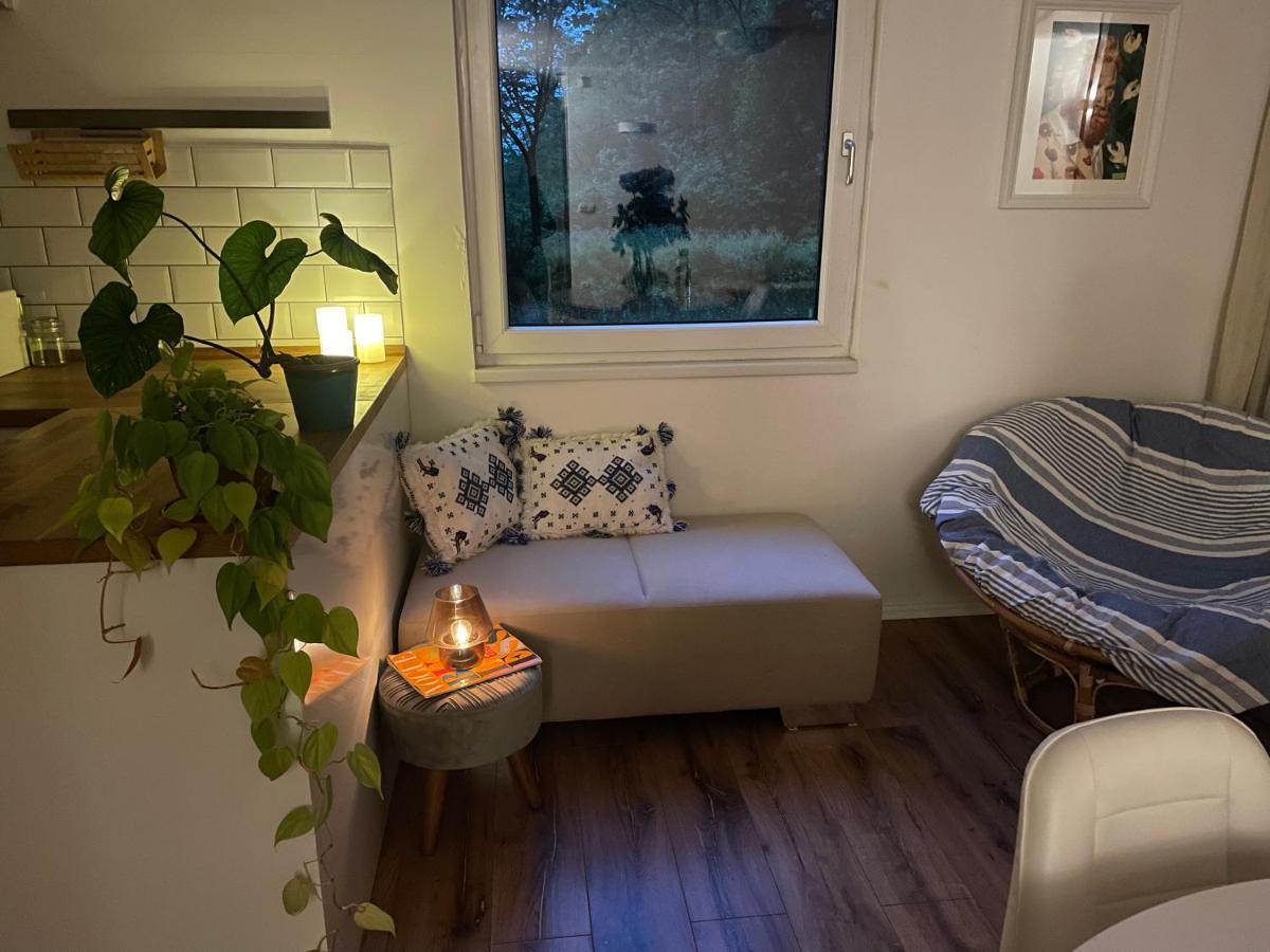 70M2 Romantic Living In The Old Town With Garden Bratislava Exterior photo